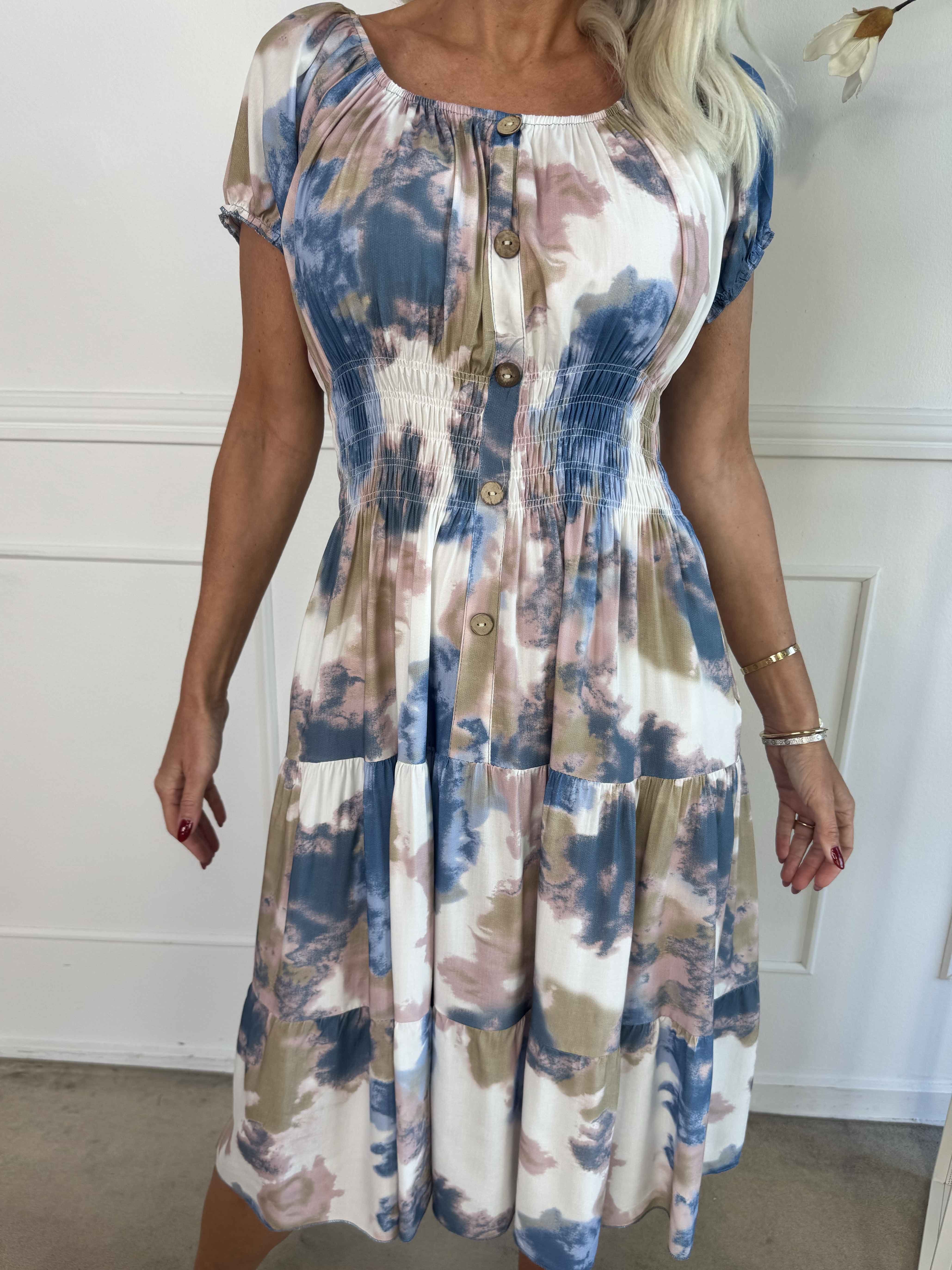 Leah - Mångfärgad viskosklänning med puffärmar och fickor